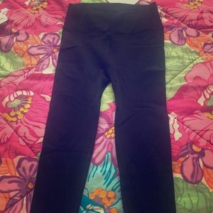 Lululemon Aurora reveal tight size 4